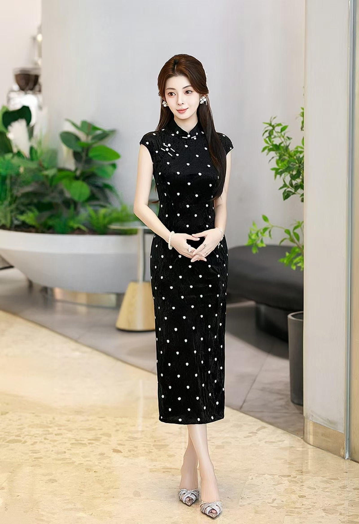 Women's Black Vintage Velvet Qipao Cheongsam Dress – Long