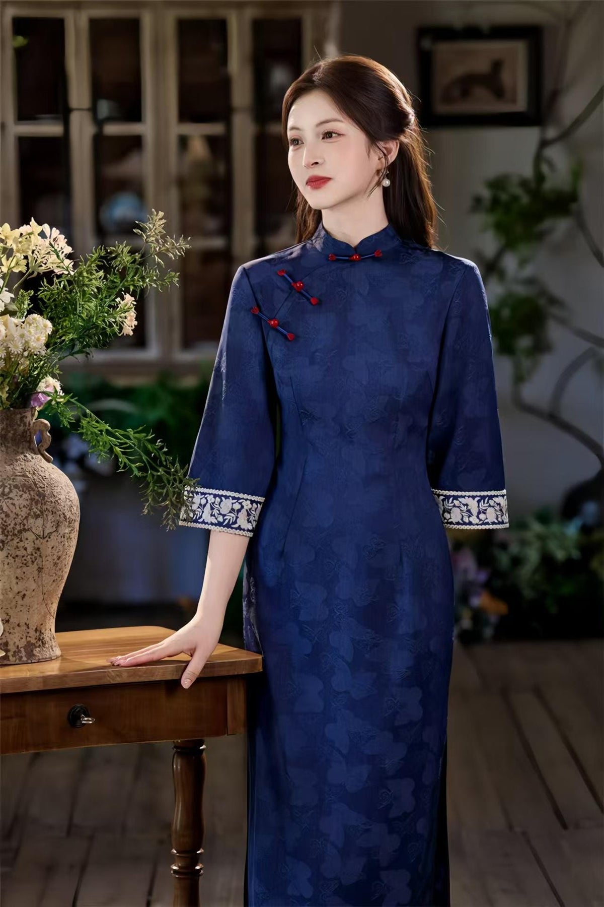 Women's Embroidered Qipao Cheongsam Dress – Jacquard Mandarin Collar – additional product view