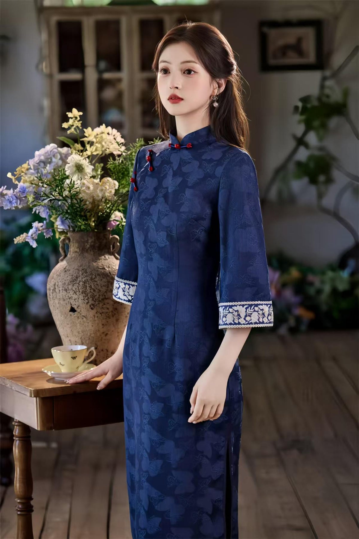 Women's Embroidered Qipao Cheongsam Dress – Jacquard Mandarin Collar – additional product view