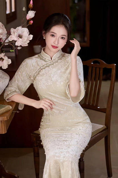 Women's Black Floral Velvet Qipao Cheongsam Dress – Embossed – additional product view