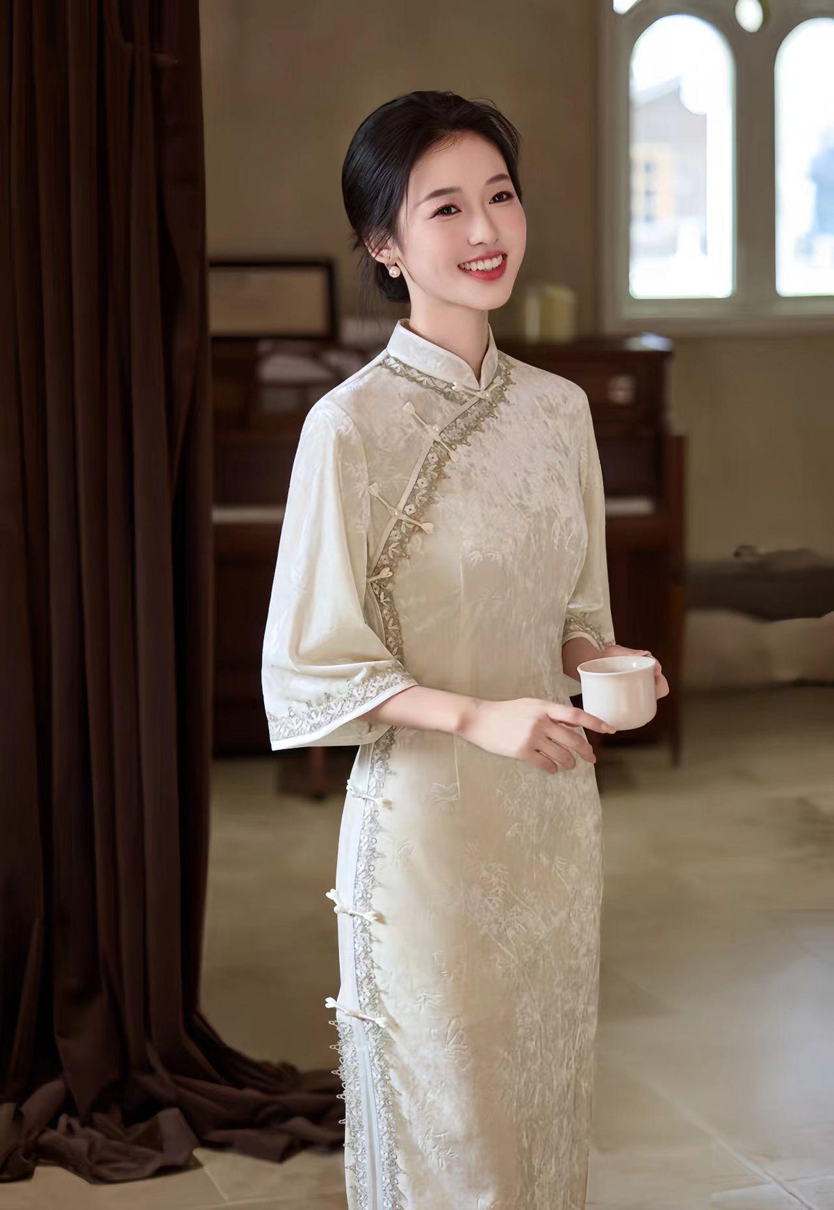 Women's Black Floral Velvet Qipao Cheongsam Dress – Embossed – additional product view