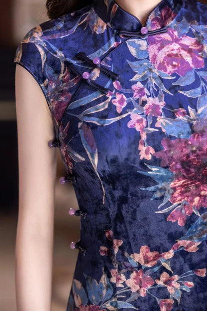 Women's Blue Floral Velvet Qipao Cheongsam Dress – Maxi – additional product view