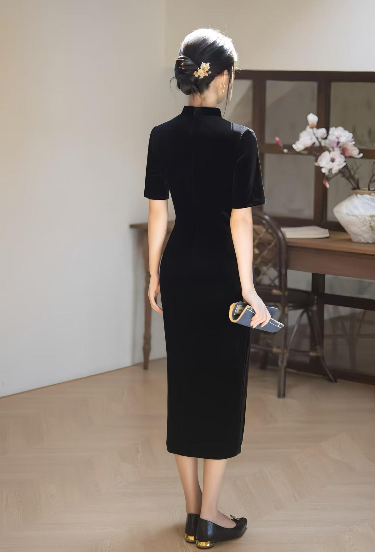 Women's Black Elegant Velvet Qipao Cheongsam Dress – Midi – additional product view