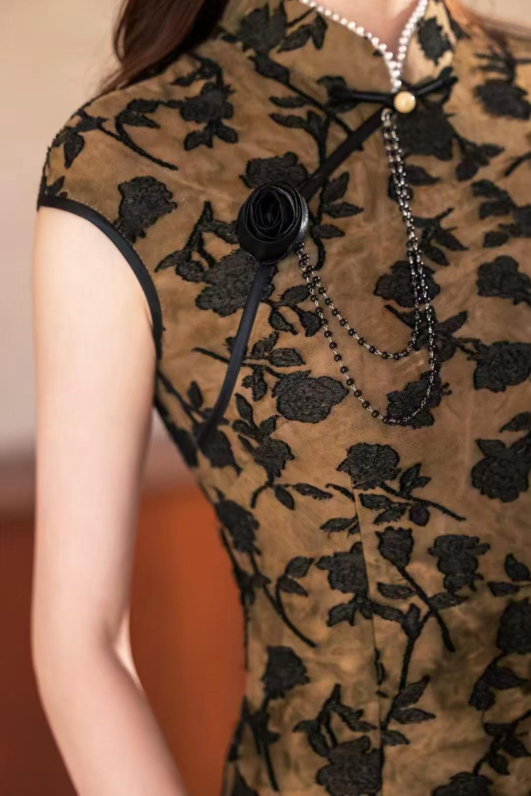 Women's Vintage Velvet Qipao Cheongsam Dress – Embossed Maxi Fall Winter – additional product view