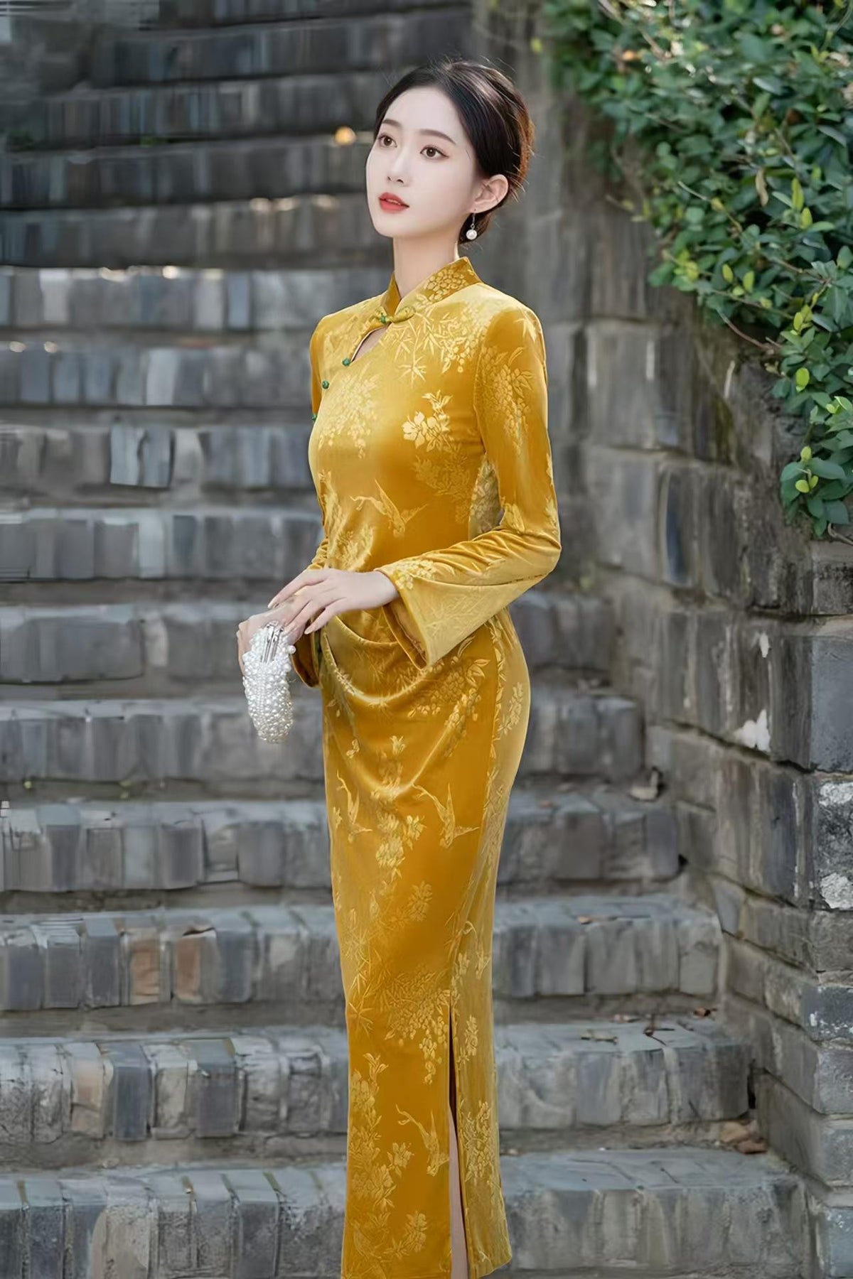 Women's Gold Jacquard Velvet Qipao Cheongsam Dress – additional product view