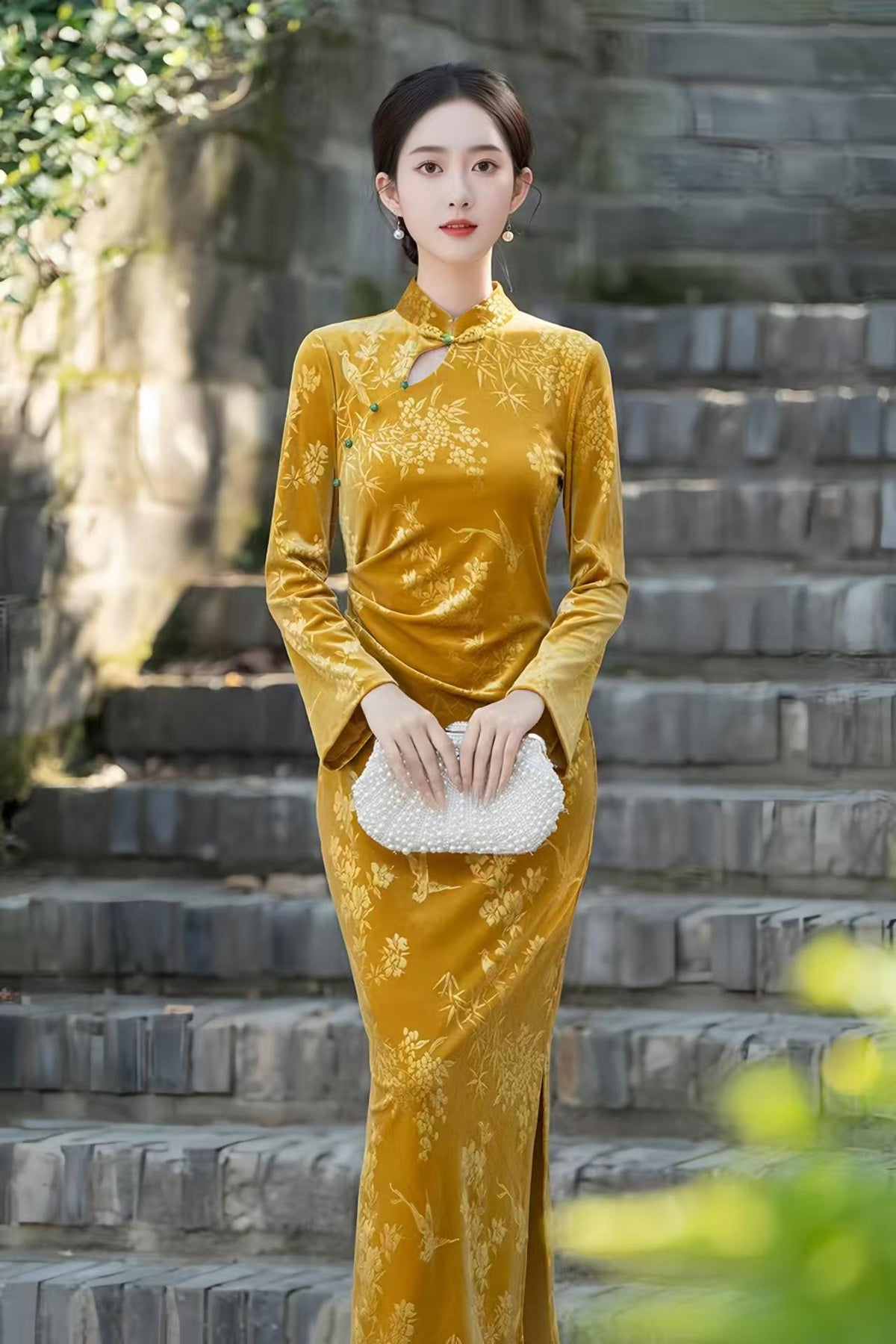 Women's Gold Jacquard Velvet Qipao Cheongsam Dress – additional product view