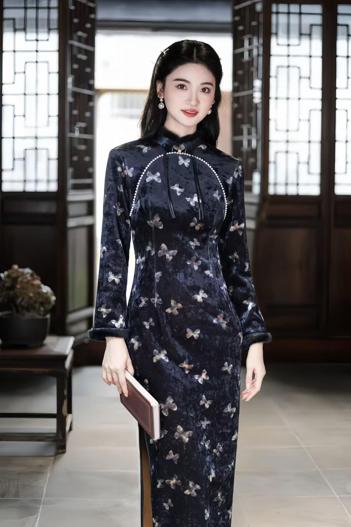 Women's Blue Vintage Velvet Qipao Cheongsam Dress – Butterfly Fall Winter – additional product view