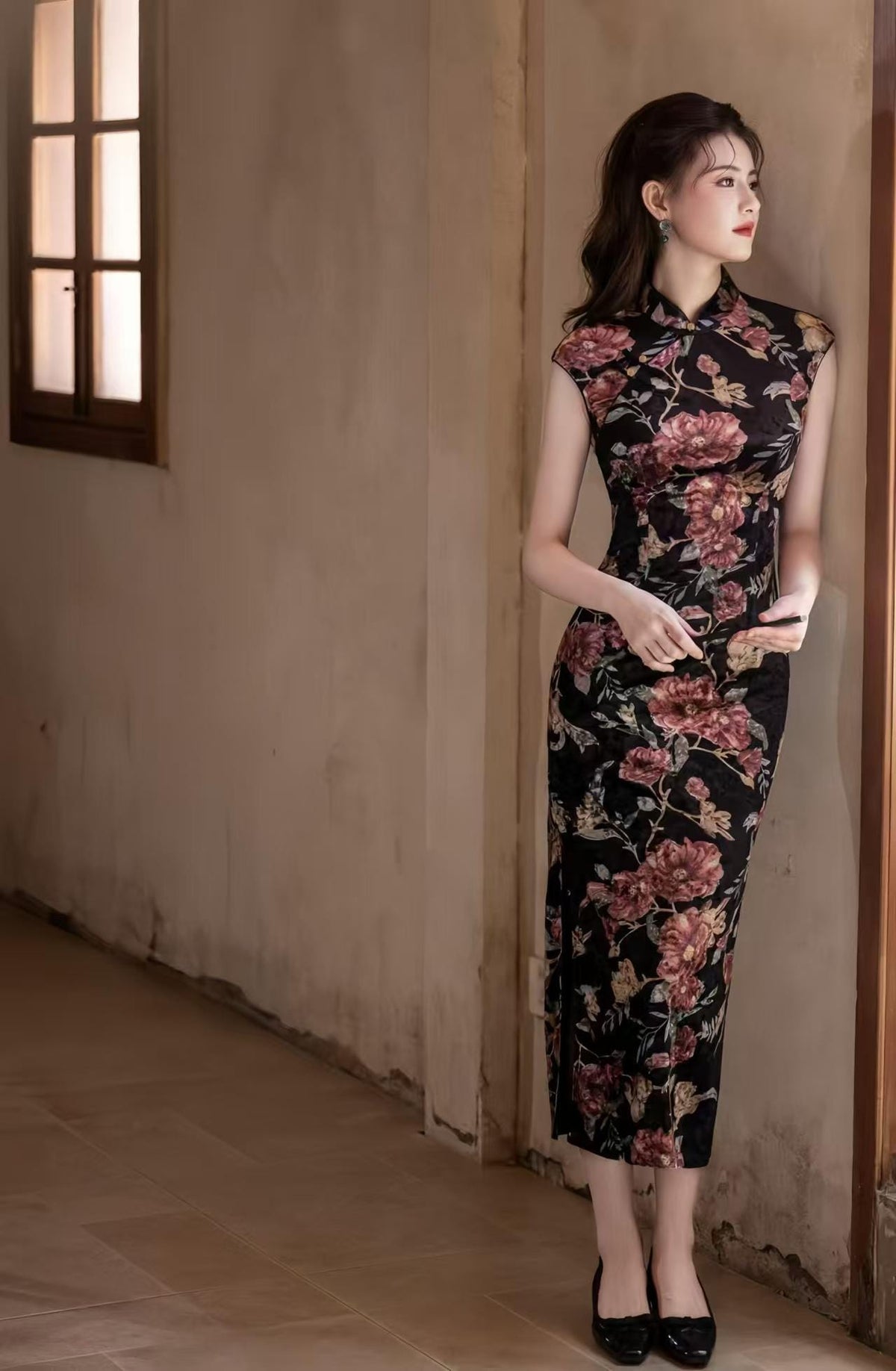 Women's Black Floral Velvet Qipao Cheongsam Dress – Sleeveless Fall Winter – additional product view