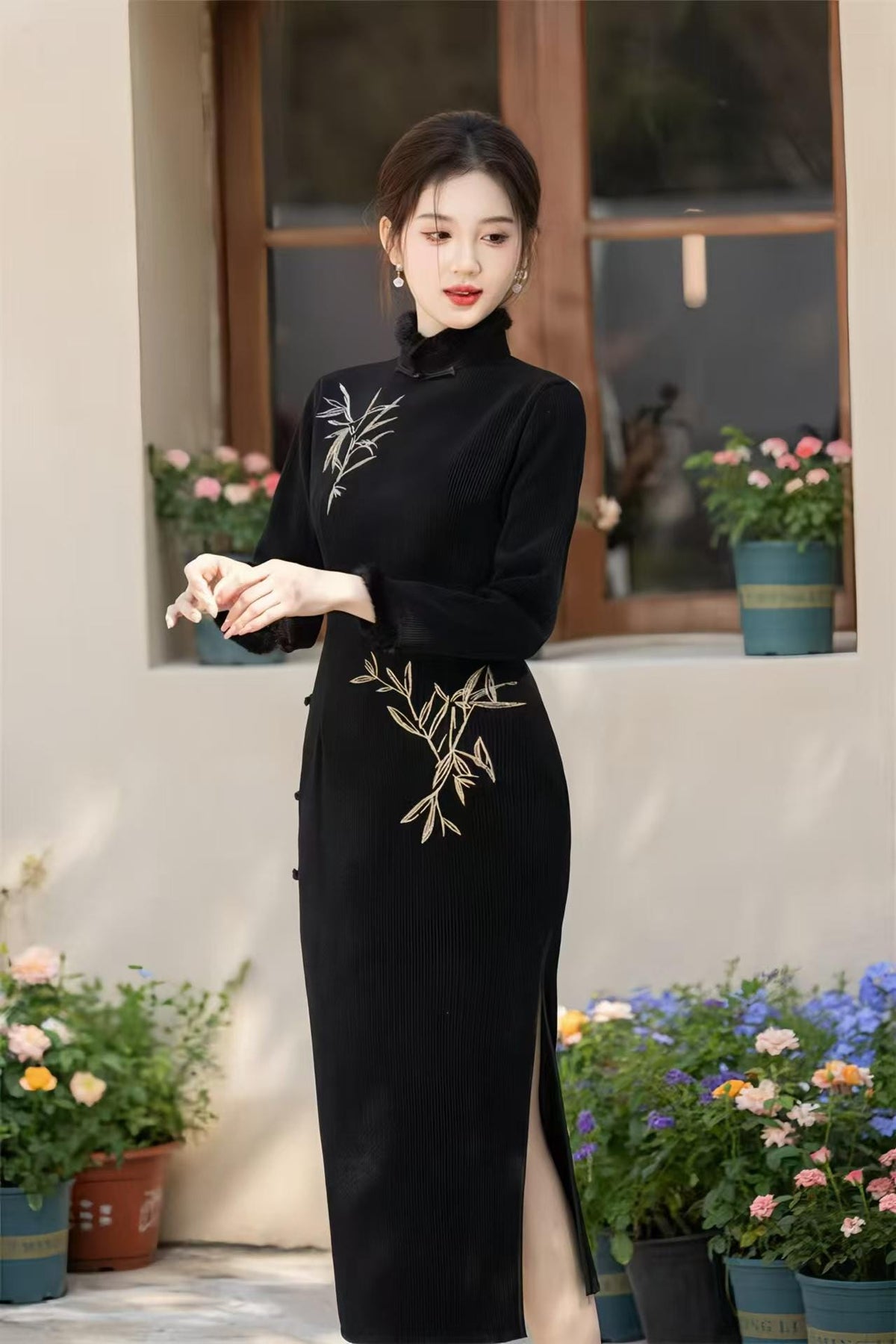 Women's Black Embroidered Qipao Cheongsam Dress – Cotton – additional product view