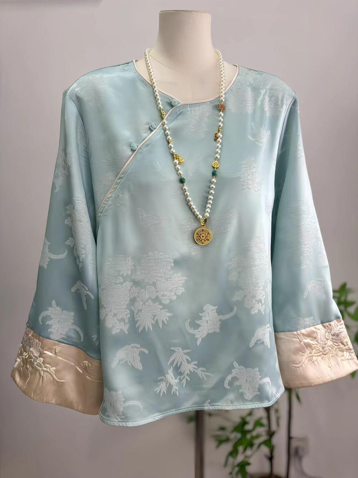 Women's Floral Silk Chinese Style Blouse – additional product view