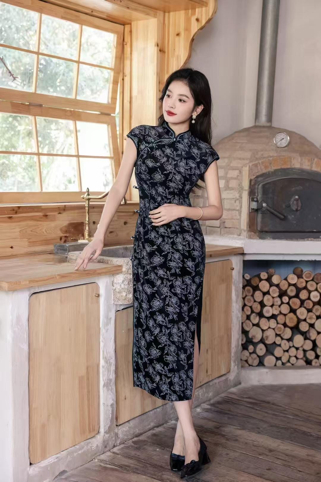 Women's Black Floral Velvet Qipao Cheongsam Dress – Long – additional product view