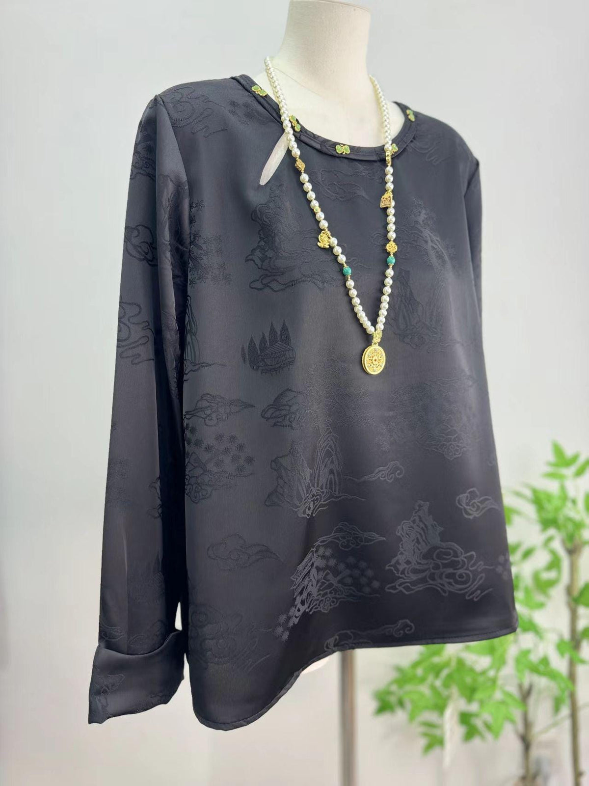 Women's Chinese Style Blouse – additional product view