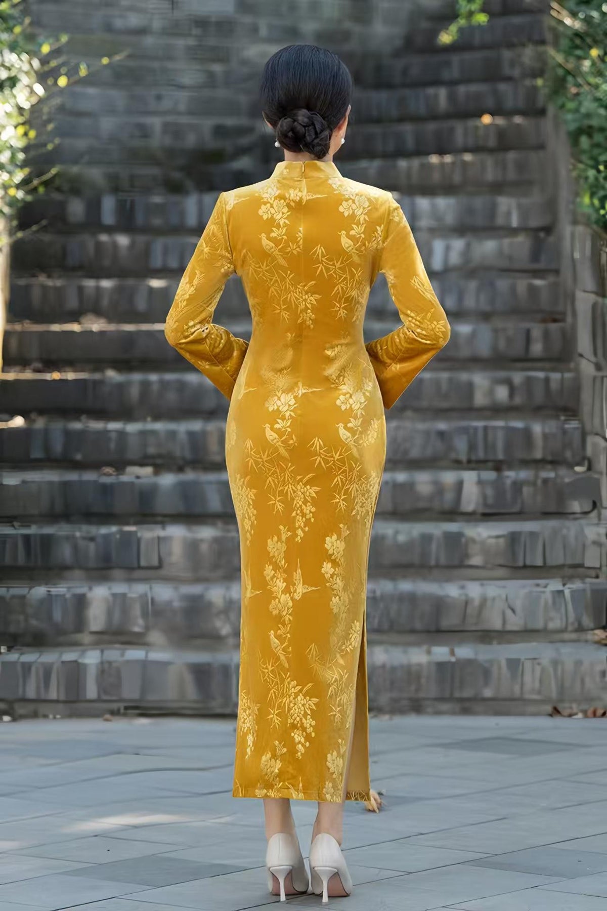 Women's Gold Jacquard Velvet Qipao Cheongsam Dress – additional product view