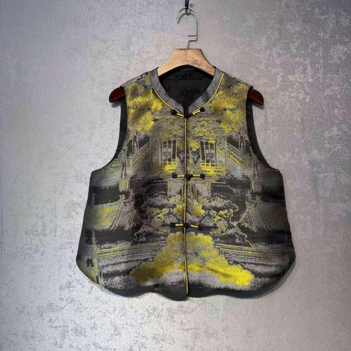 Women's Jacquard Silk Chinese Tang Jacket