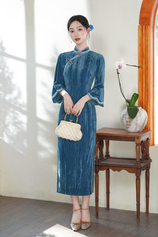Women's Blue Vintage Velvet Qipao Cheongsam Dress – Lace Trim Fall Winter