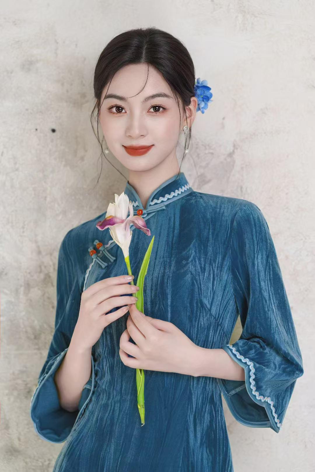 Women's Blue Vintage Velvet Qipao Cheongsam Dress – Lace Trim Fall Winter – additional product view
