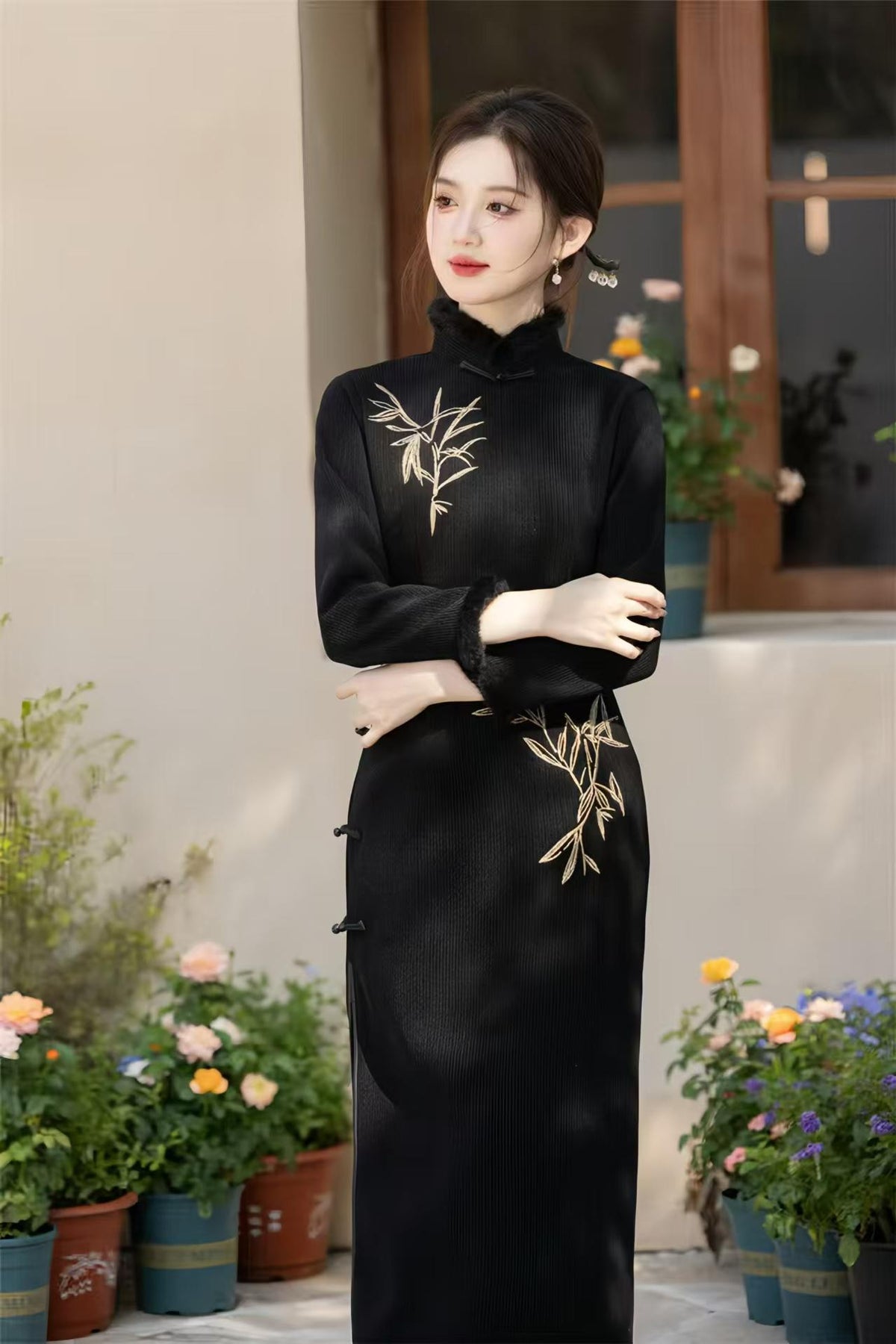 Women's Black Embroidered Qipao Cheongsam Dress – Cotton – additional product view