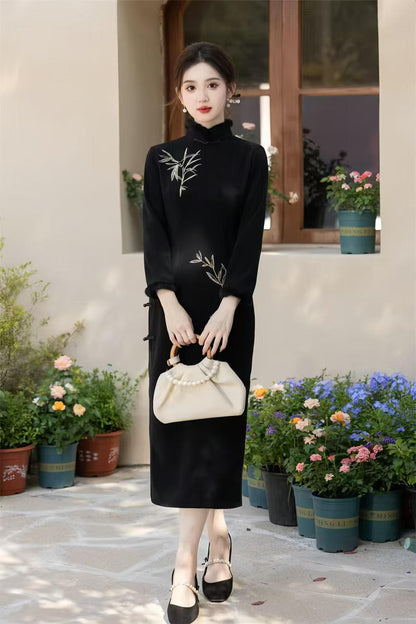 Women's Black Embroidered Qipao Cheongsam Dress – Cotton