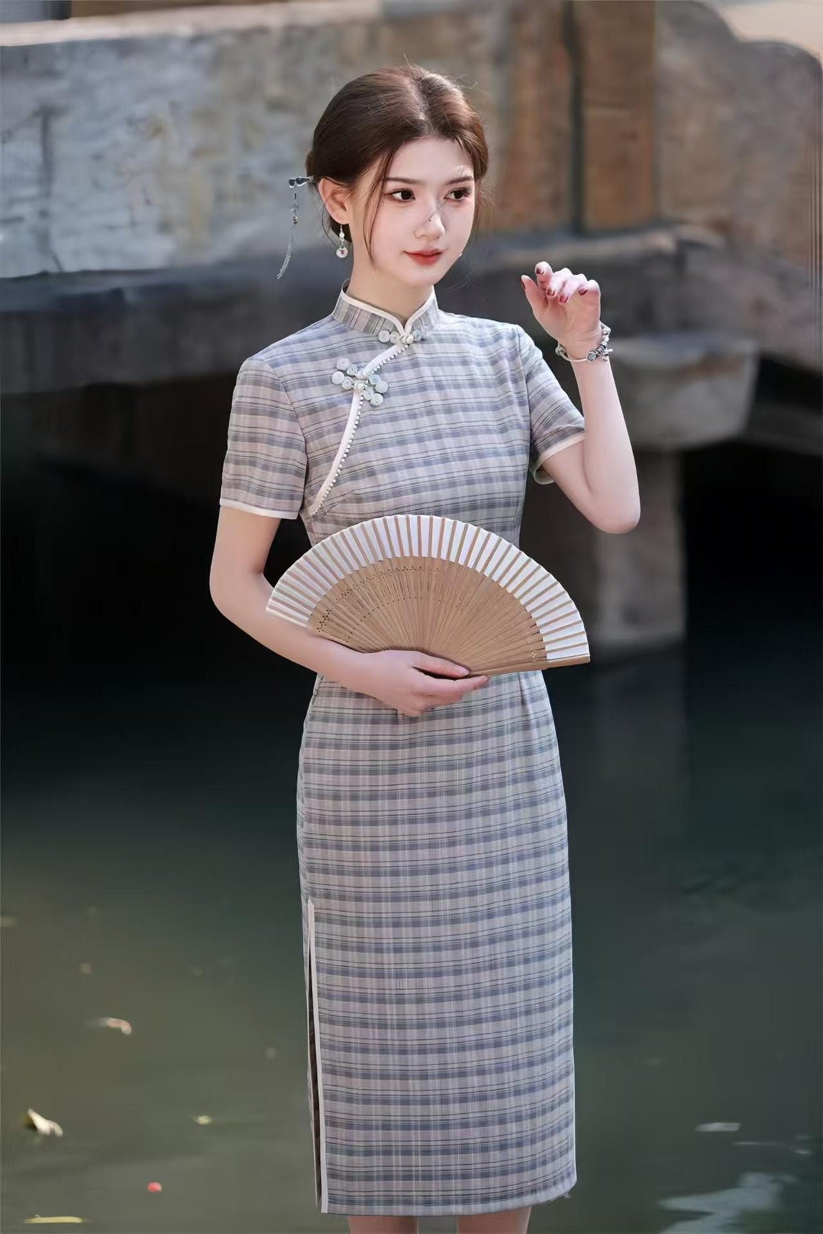 Women's Green Elegant Qipao Cheongsam Dress – Linen Short Sleeve – additional product view
