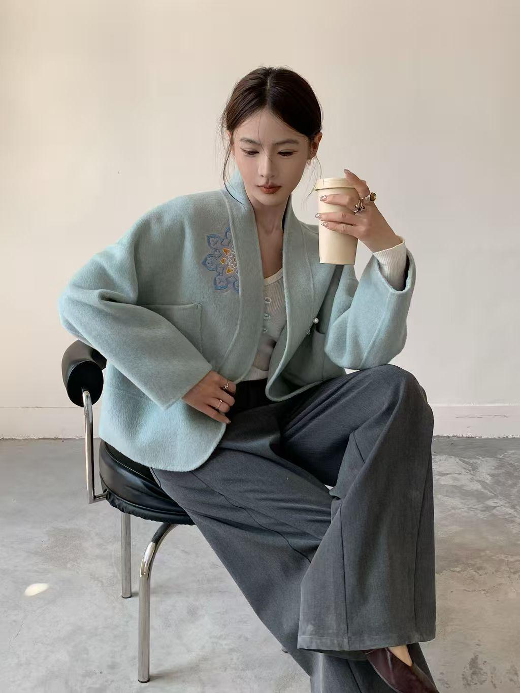 Women's Vintage Chinese Tang Jacket – additional product view