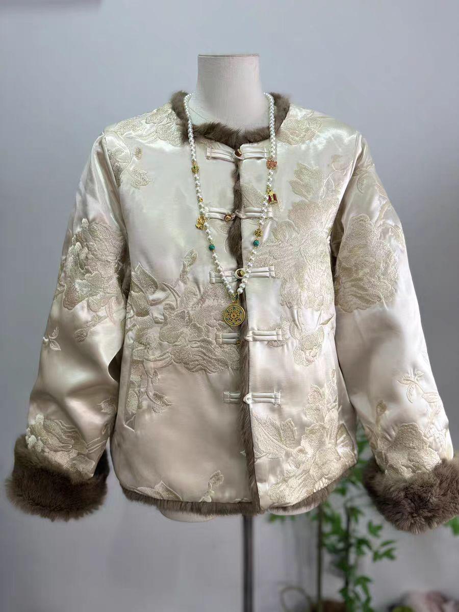 Women's Floral Silk Chinese Tang Jacket – Long Sleeve – additional product view