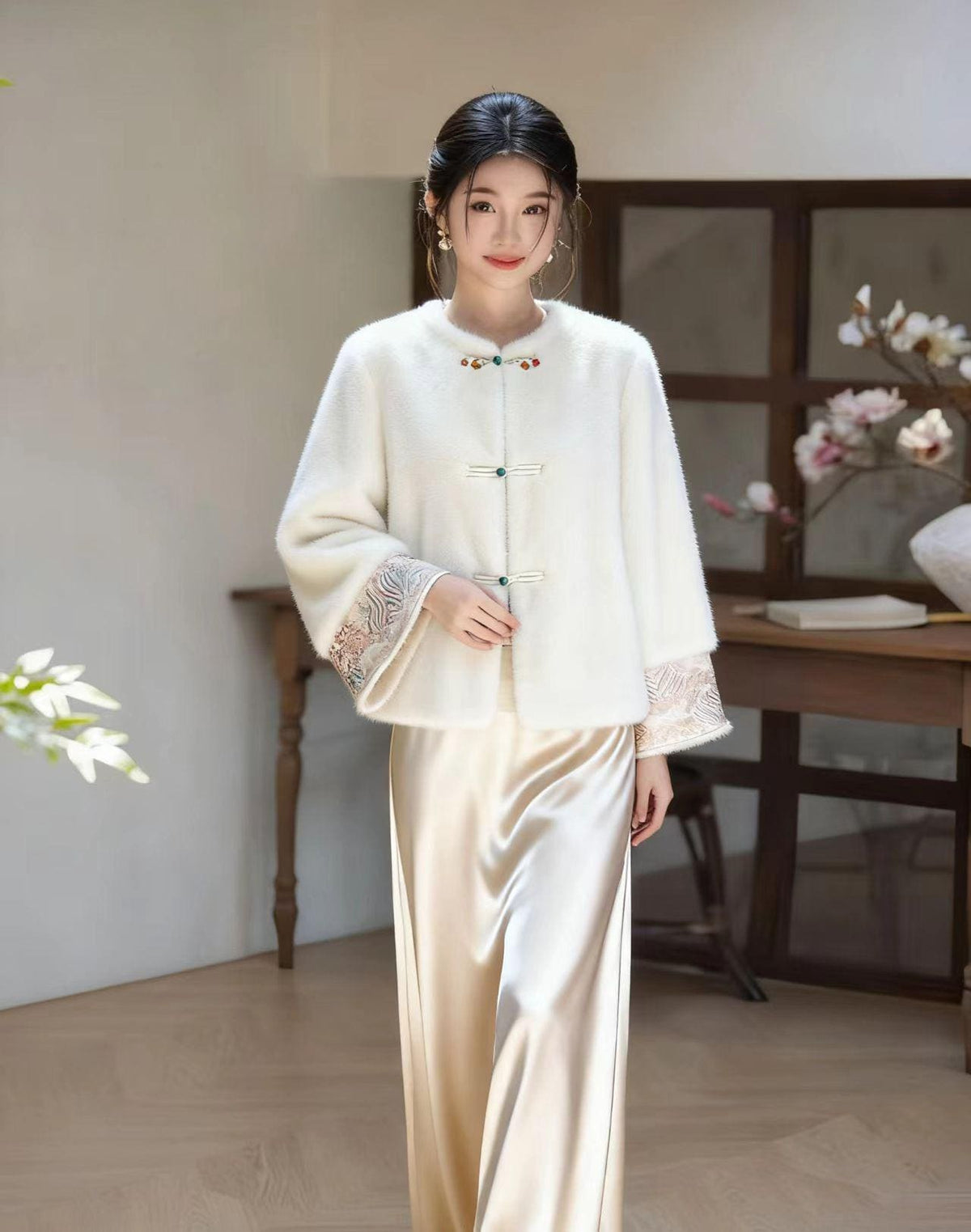 Women's Elegant Chinese Tang Jacket – Winter