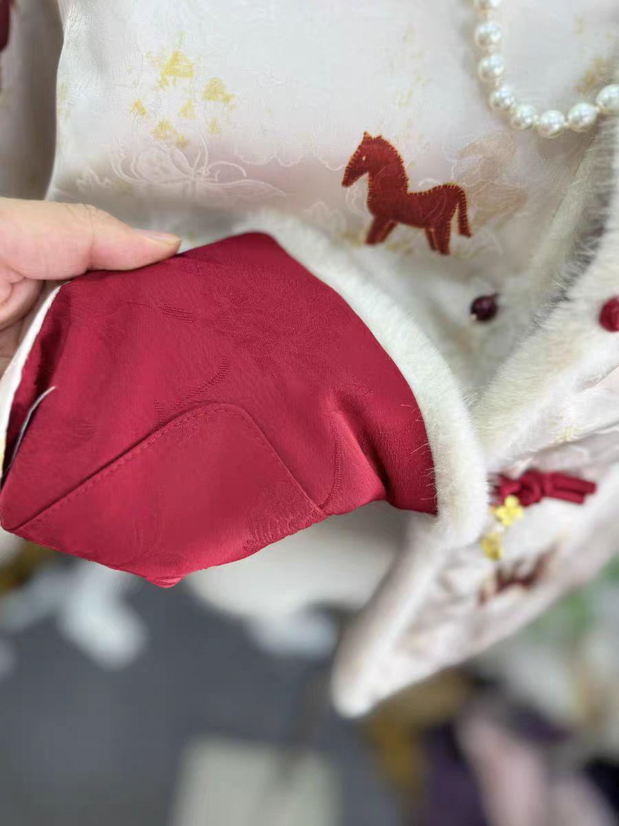 Women's Elegant Chinese Tang Jacket – Brocade Reversible – additional product view