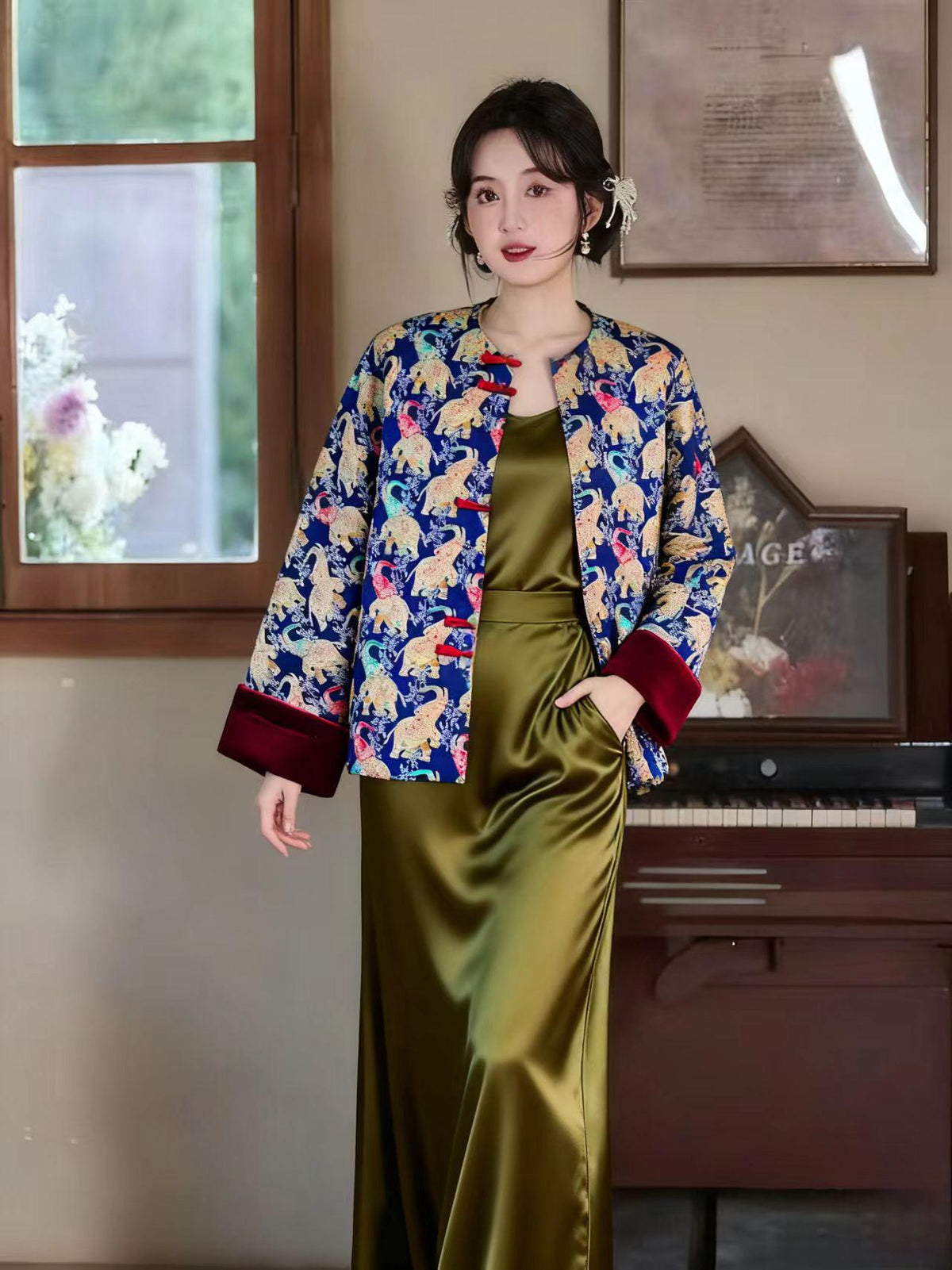 Women's Elegant Chinese Tang Jacket – Brocade Winter