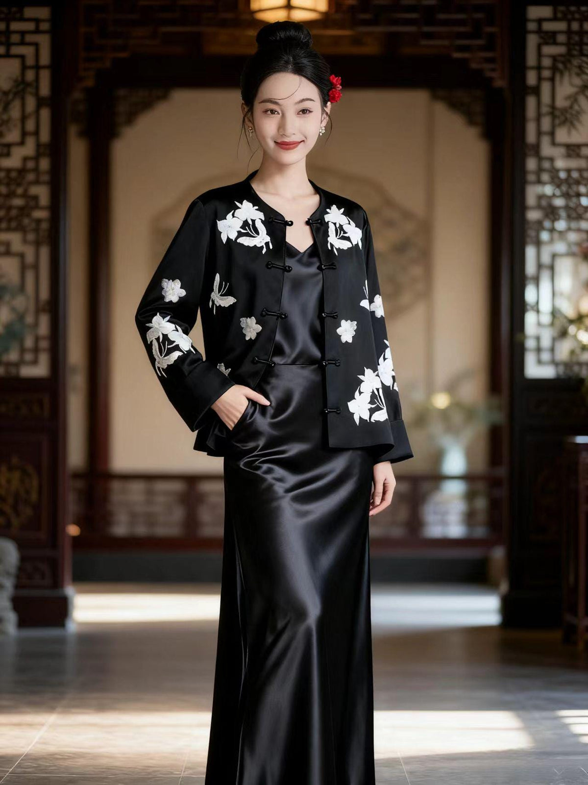 Women's Elegant Chinese Tang Jacket – Velvet – additional product view
