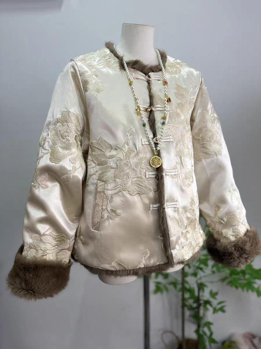 Women's Floral Silk Chinese Tang Jacket – Long Sleeve – additional product view