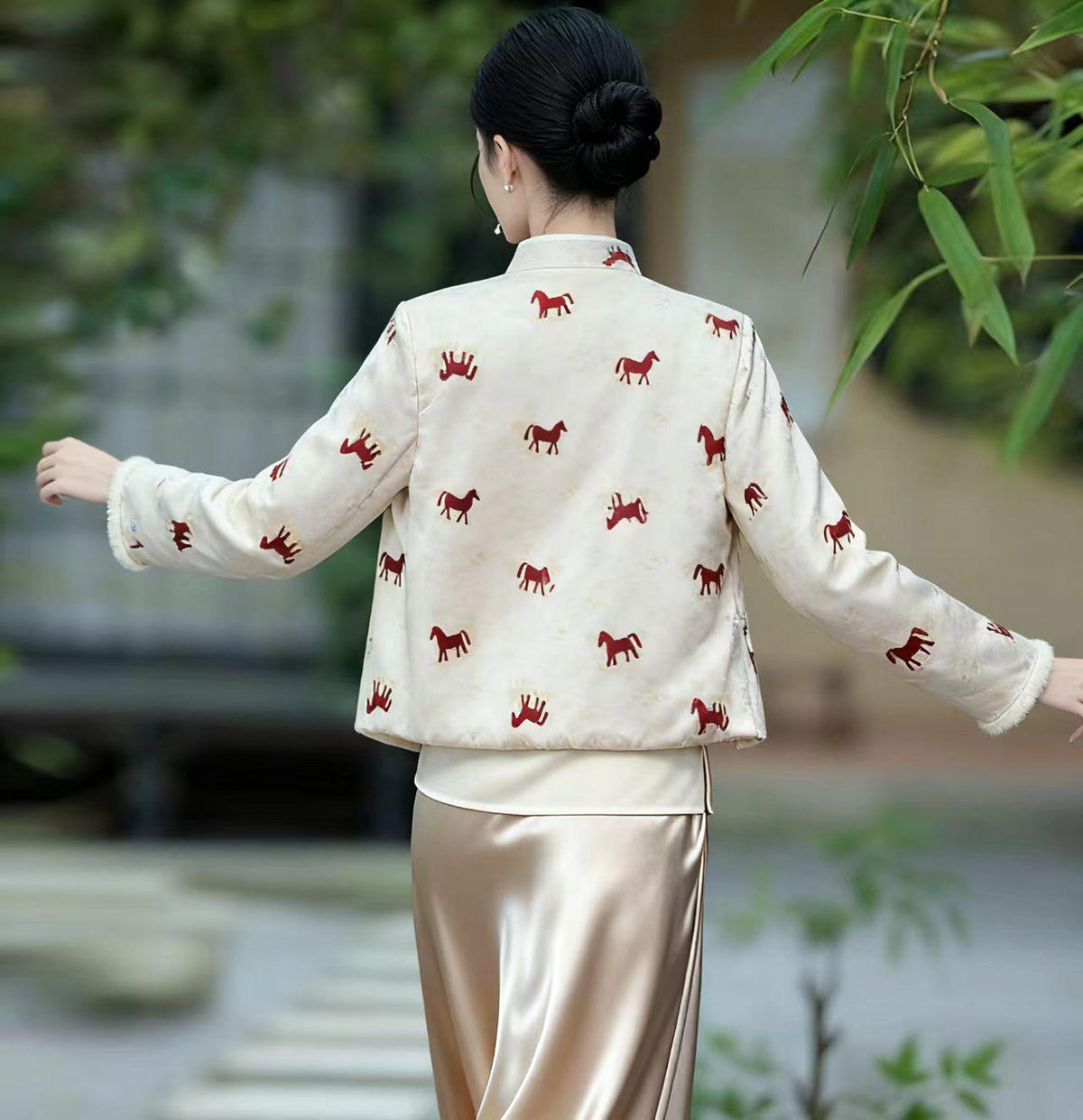 Women's Elegant Chinese Tang Jacket – Brocade Reversible – additional product view
