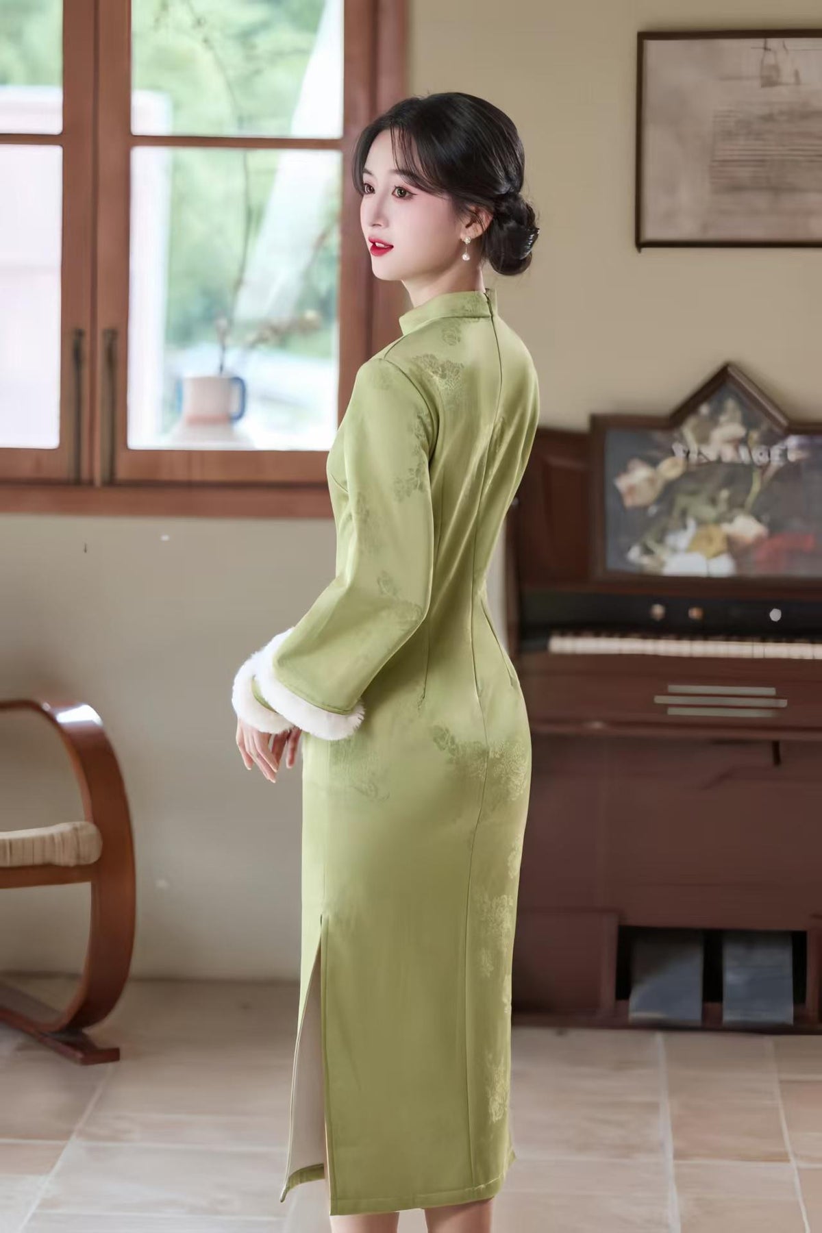 Women's Green Embroidered Qipao Cheongsam Dress – additional product view