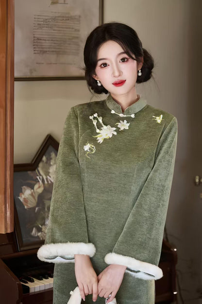 Women's Embroidered Qipao Cheongsam Dress – Chenille – additional product view