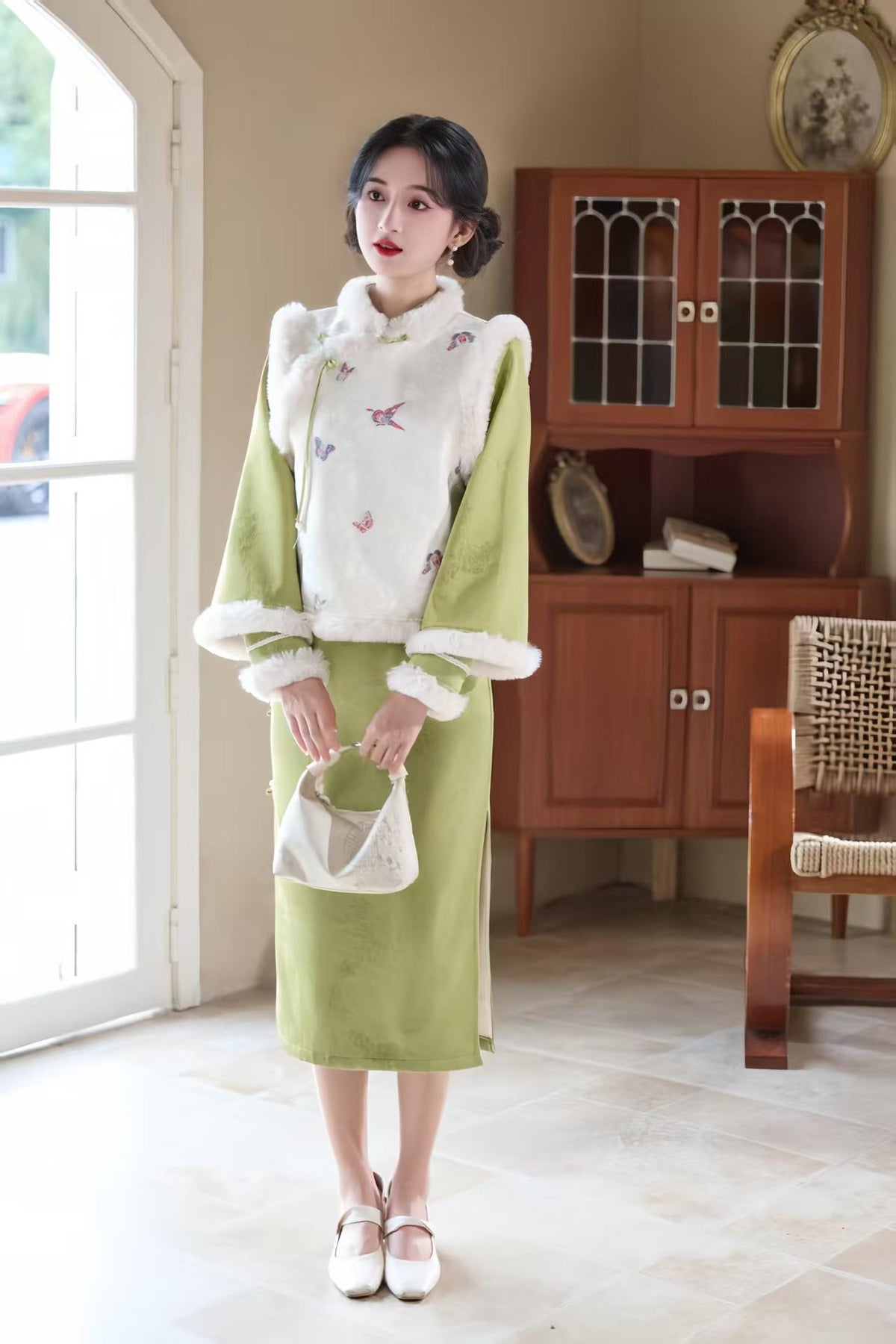 Women's Green Embroidered Qipao Cheongsam Dress – additional product view
