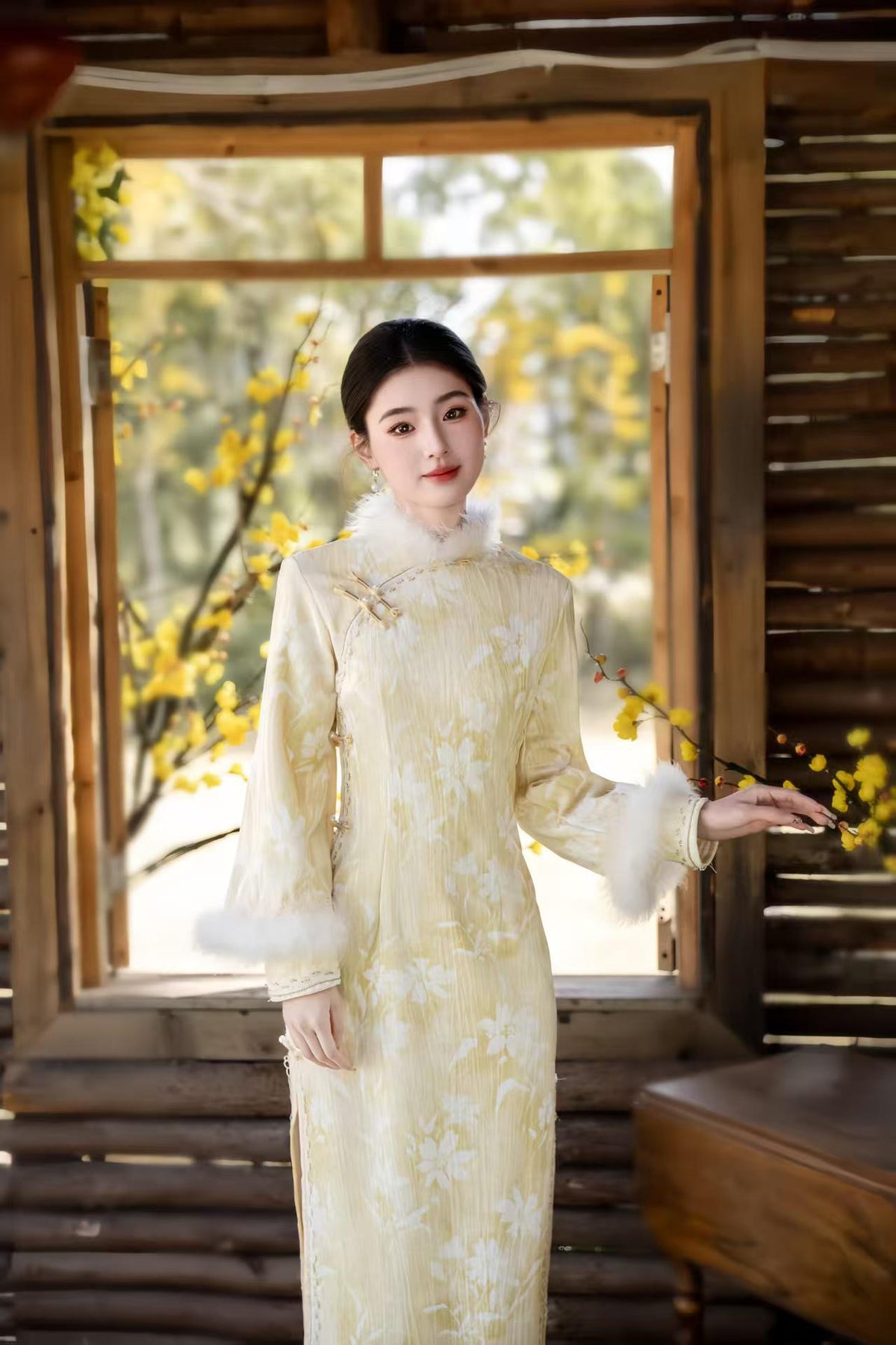 Women's Floral Velvet Qipao Cheongsam Dress – Long Sleeve – additional product view