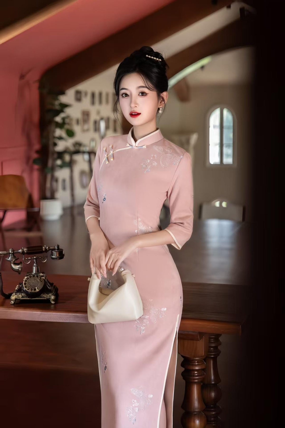 Women's Blue Floral Qipao Cheongsam Dress – Embroidered Winter – additional product view