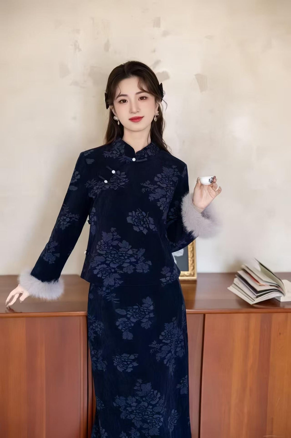 Women's Blue Vintage Qipao Cheongsam Dress – Chenille Maxi – additional product view