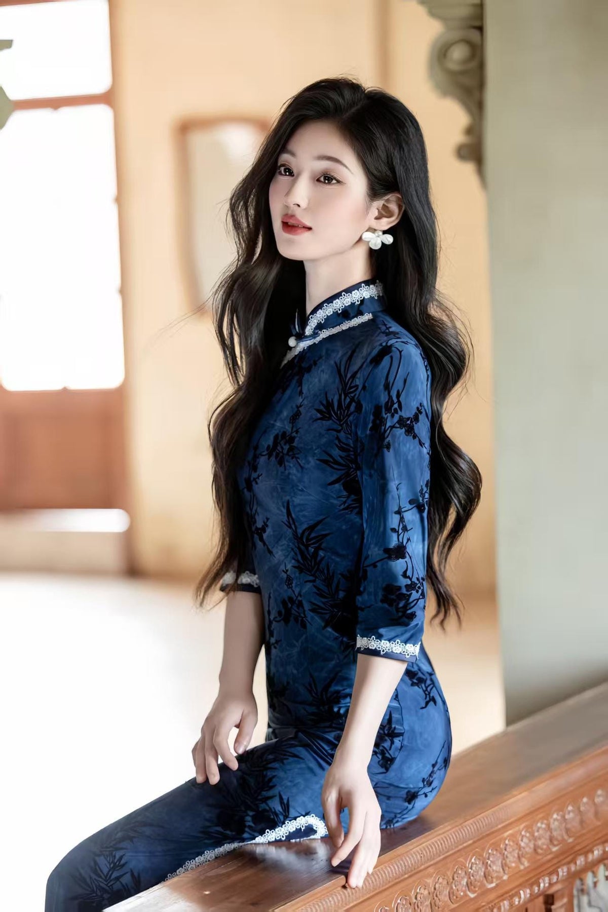 Women's Floral Velvet Qipao Cheongsam Dress – Floral Embroidery Mandarin Collar Fall Winter – additional product view