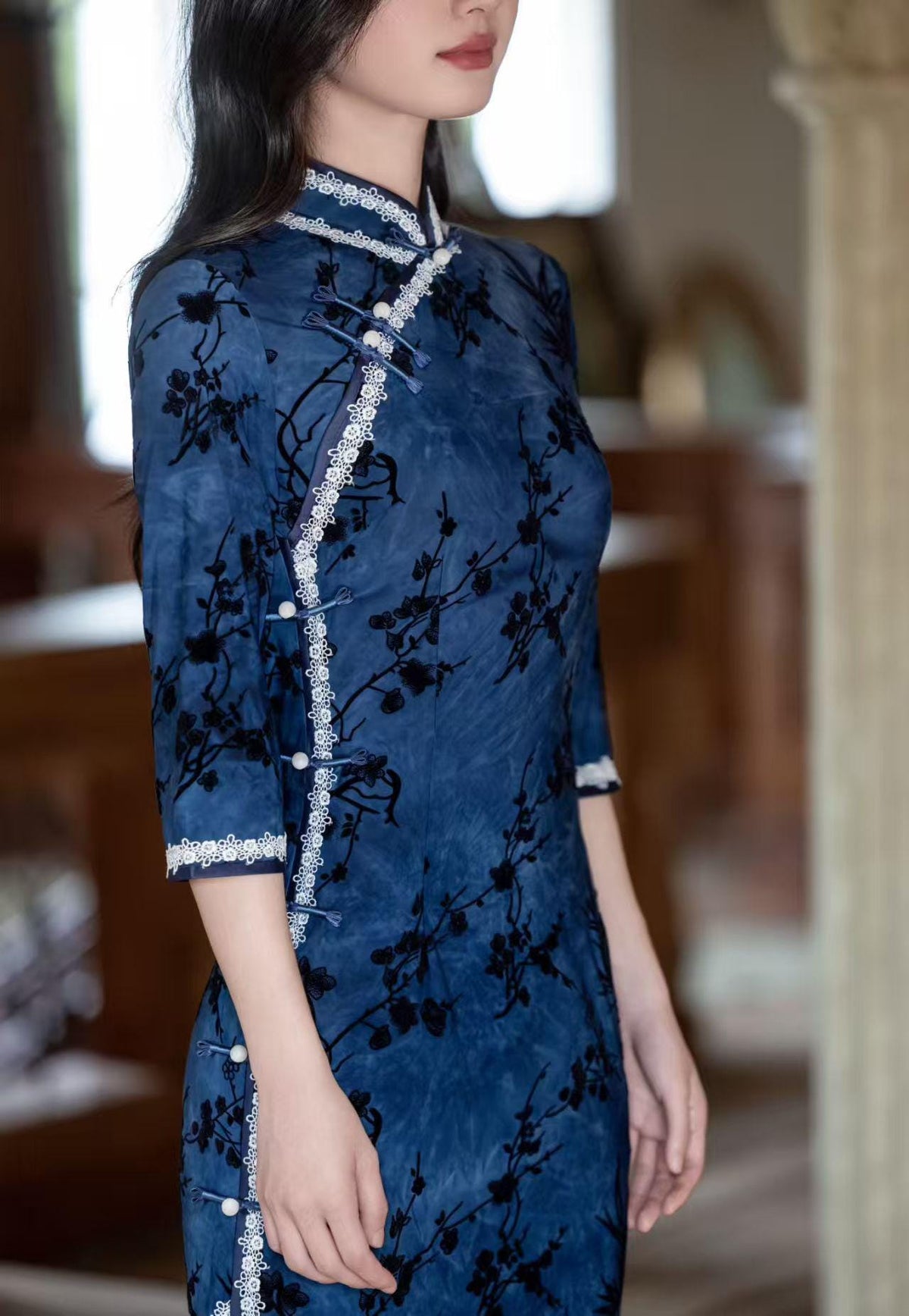 Women's Floral Velvet Qipao Cheongsam Dress – Floral Embroidery Mandarin Collar Fall Winter – additional product view