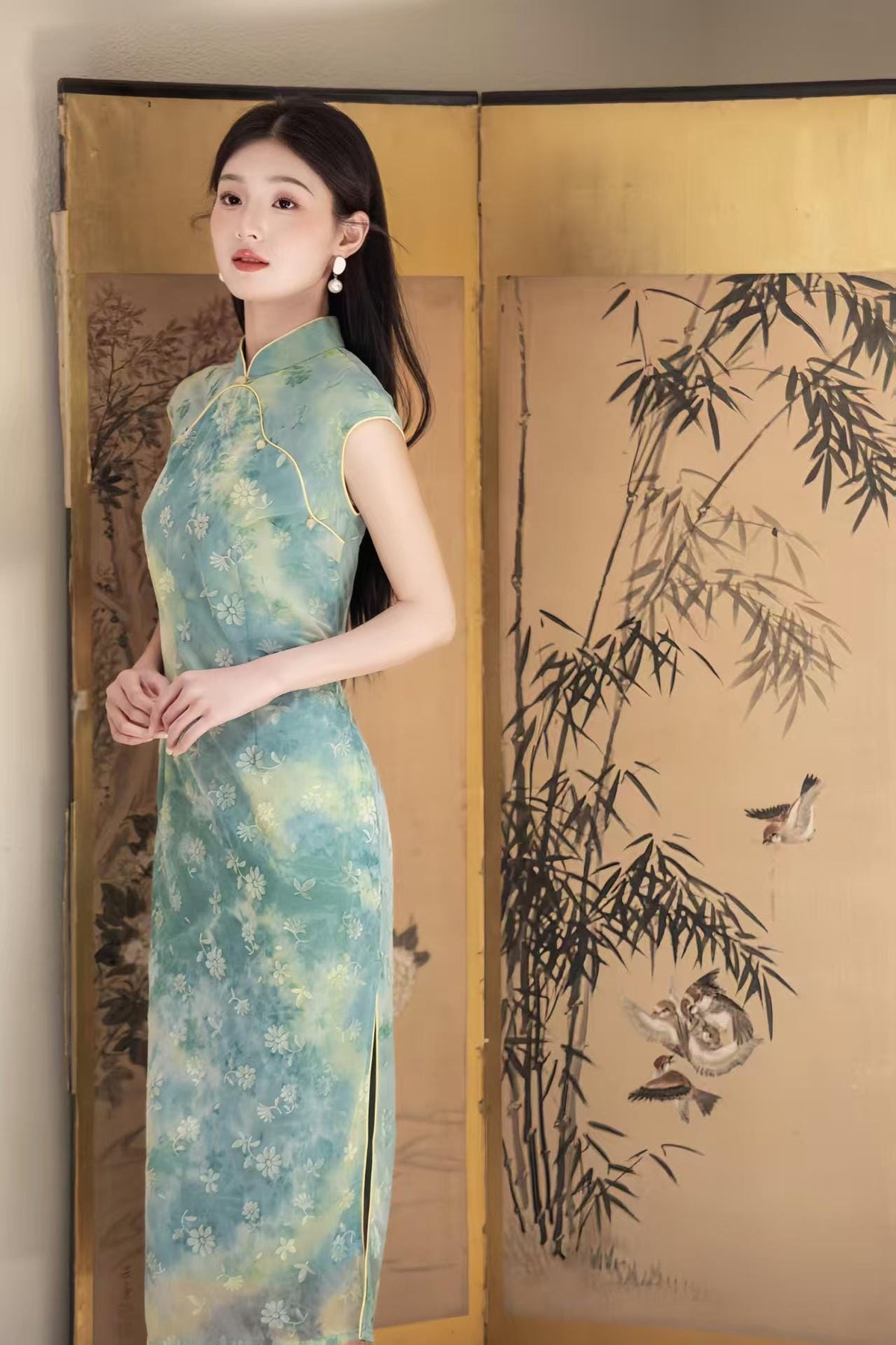 Women's Green Floral Velvet Qipao Cheongsam Dress – additional product view