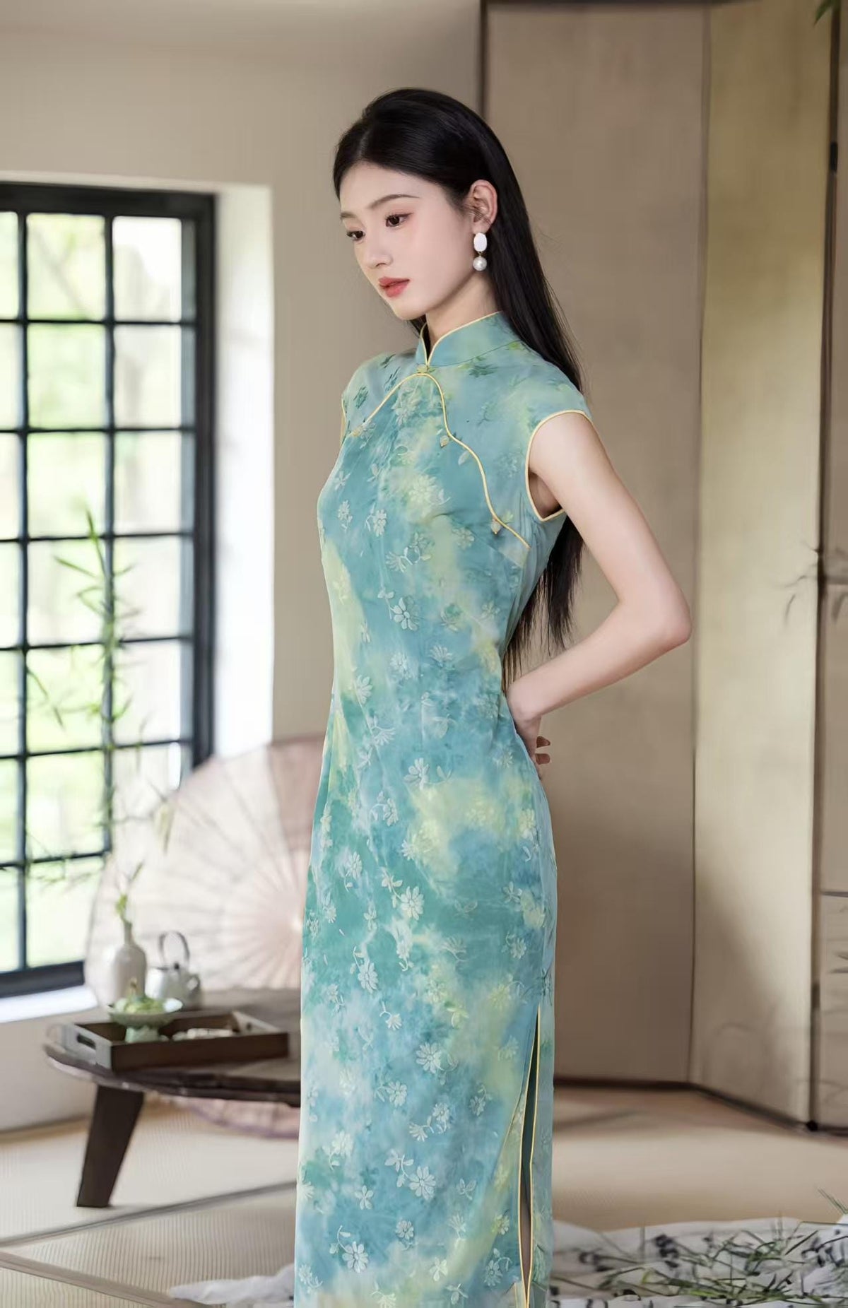 Women's Green Floral Velvet Qipao Cheongsam Dress – additional product view