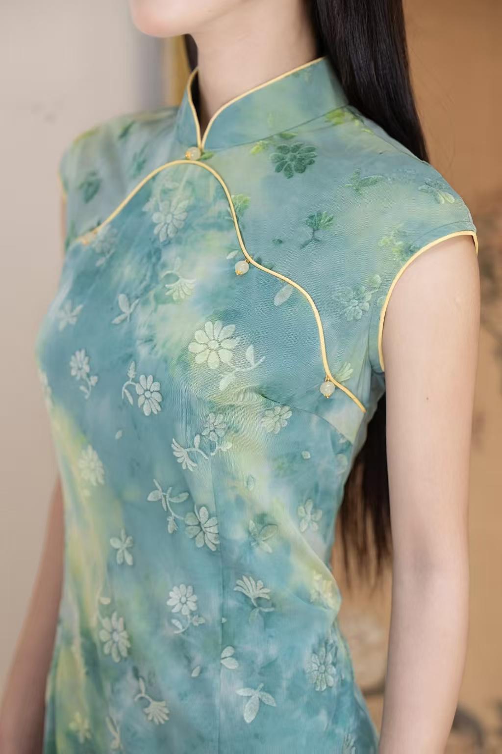 Women's Green Floral Velvet Qipao Cheongsam Dress – additional product view