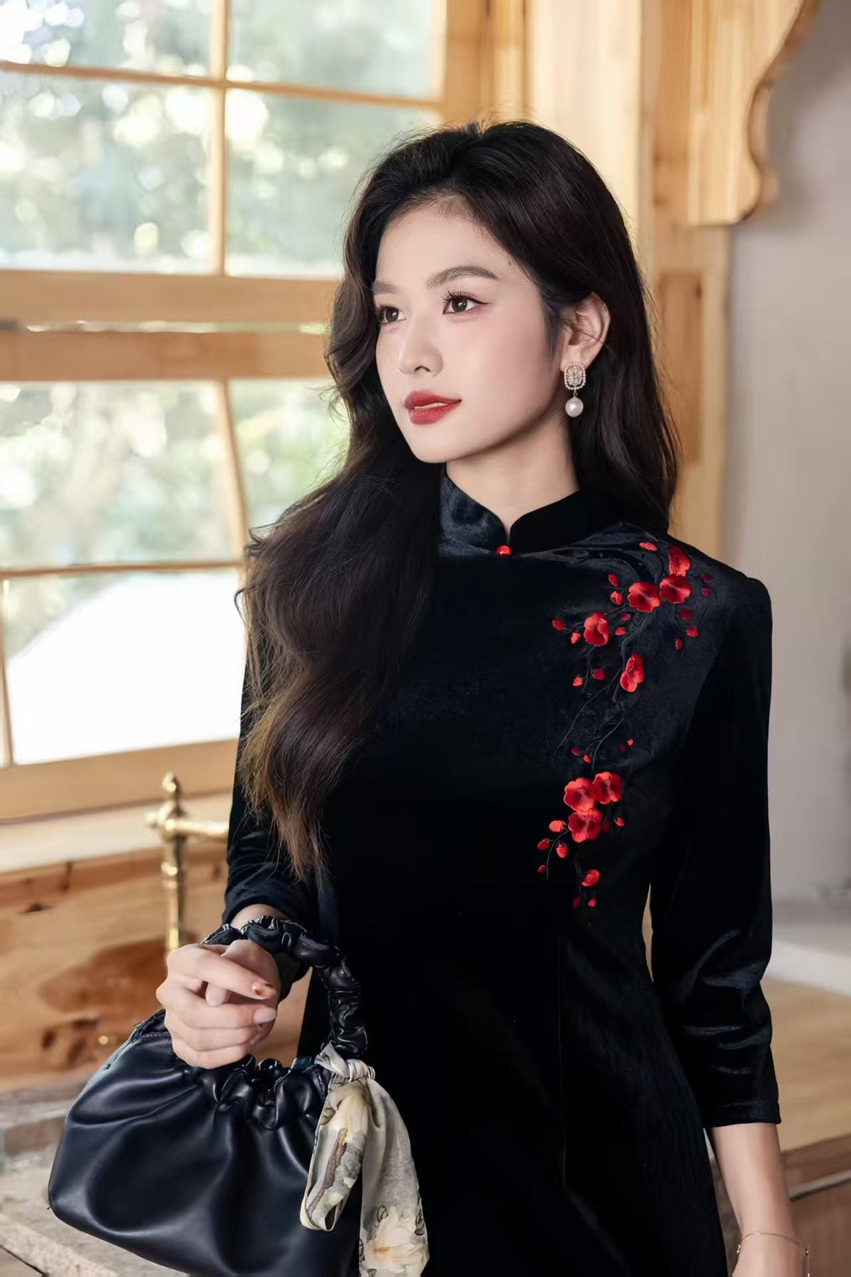 Women's Black Embroidered Velvet Qipao Cheongsam Dress – Fitted – additional product view