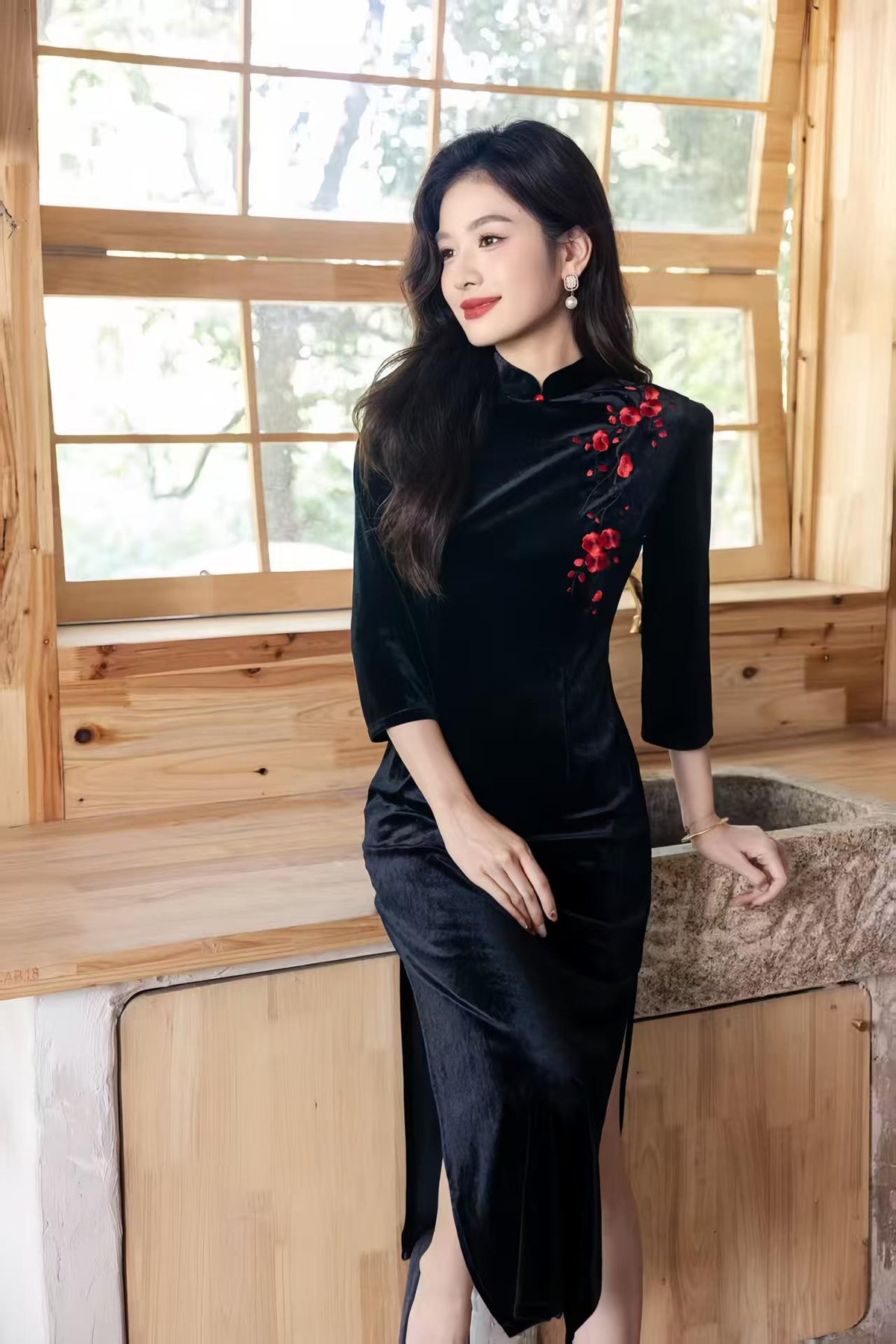 Women's Black Embroidered Velvet Qipao Cheongsam Dress – Fitted – additional product view