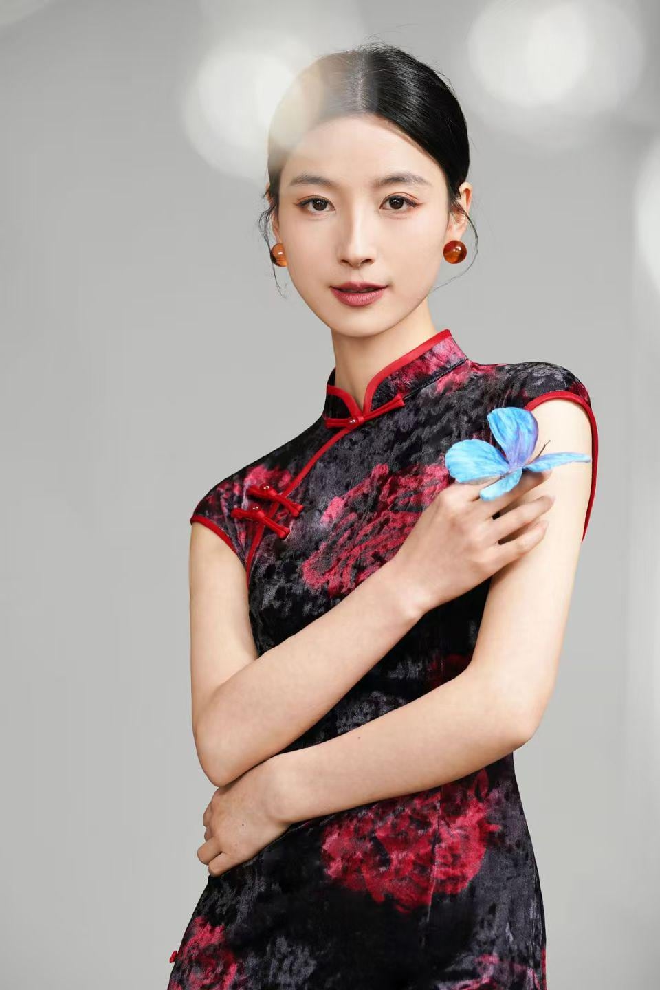 Women's Pink Elegant Velvet Qipao Cheongsam Dress – additional product view
