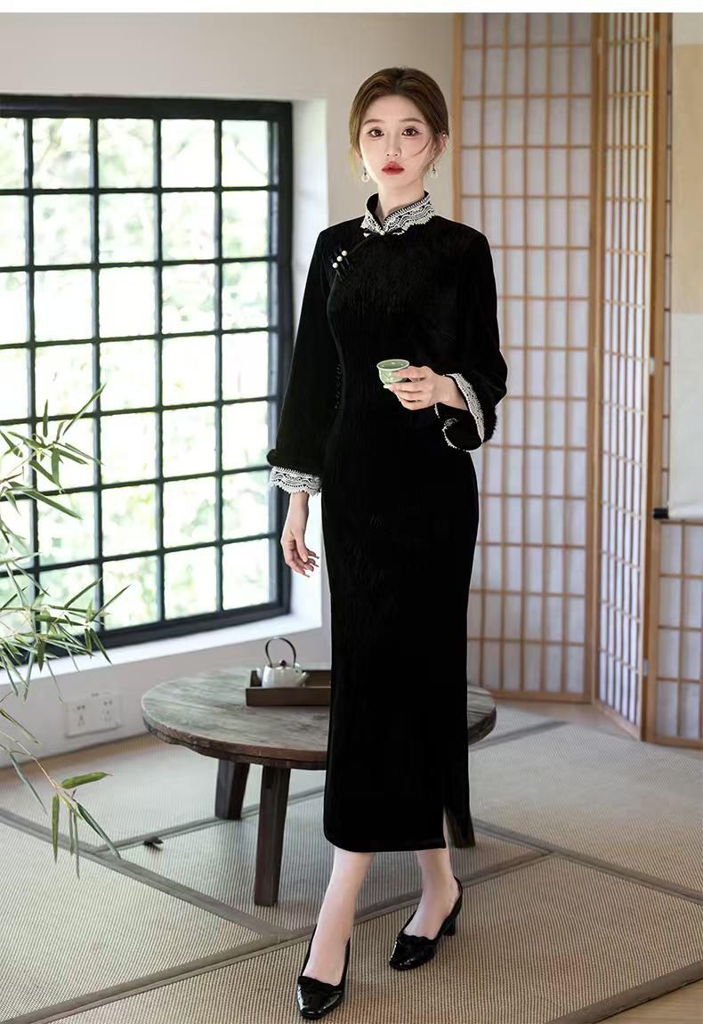 Women's Black Elegant Velvet Qipao Cheongsam Dress – Long Sleeve – additional product view