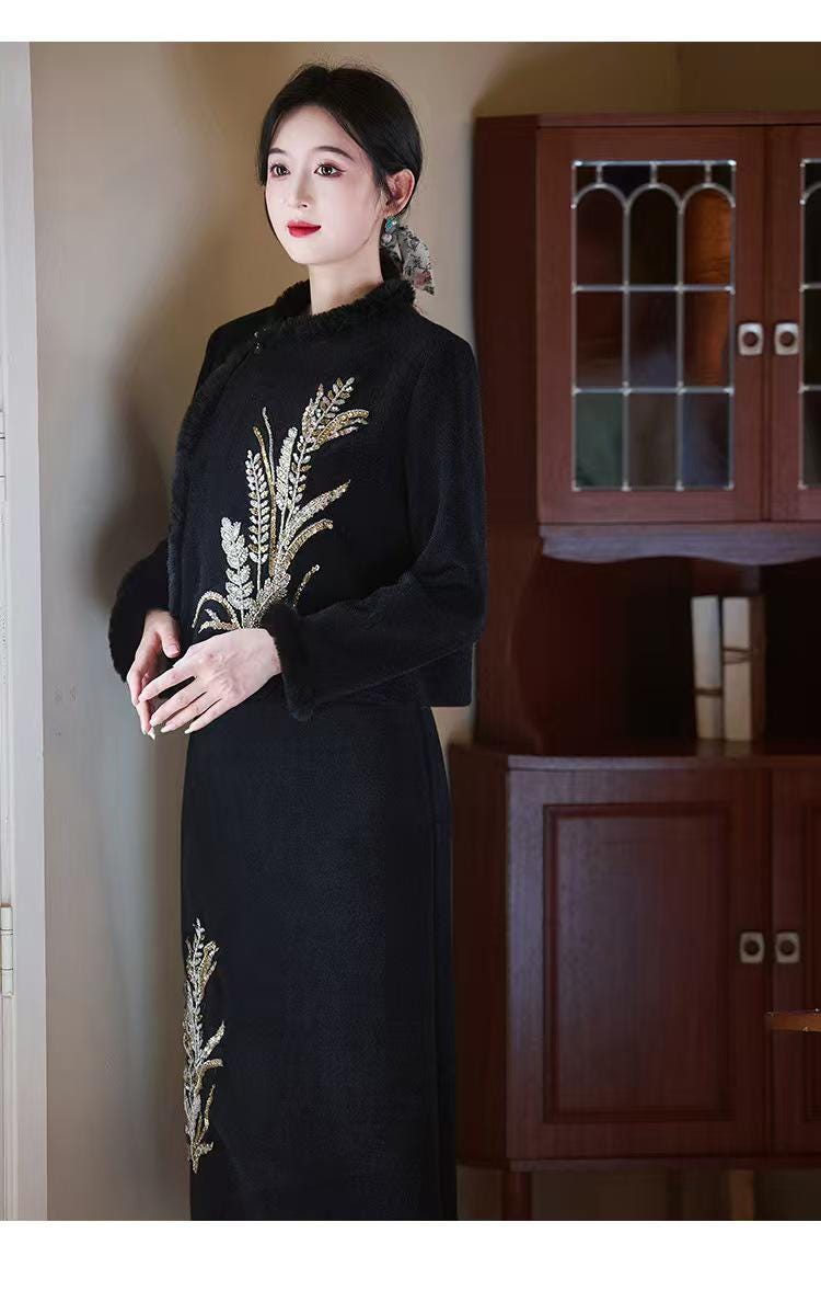 Women's Elegant Velvet Modern Chinese Two-Piece Set – additional product view
