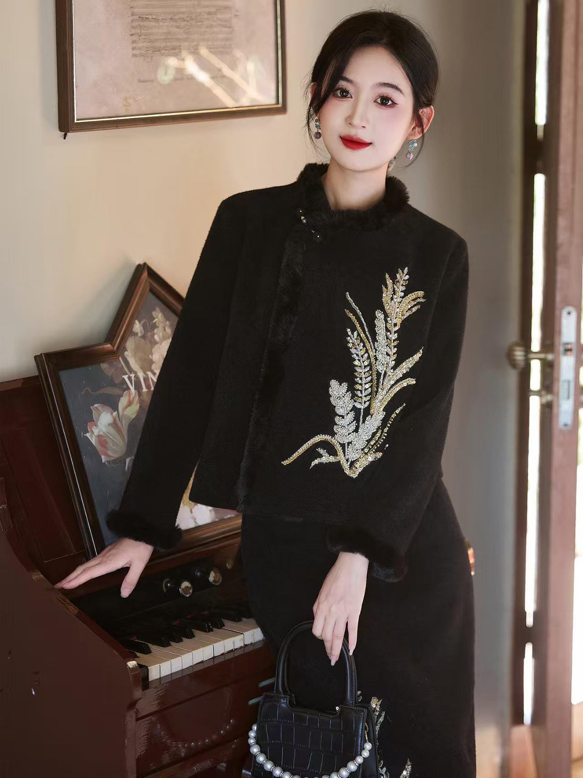 Women's Elegant Velvet Modern Chinese Two-Piece Set – additional product view