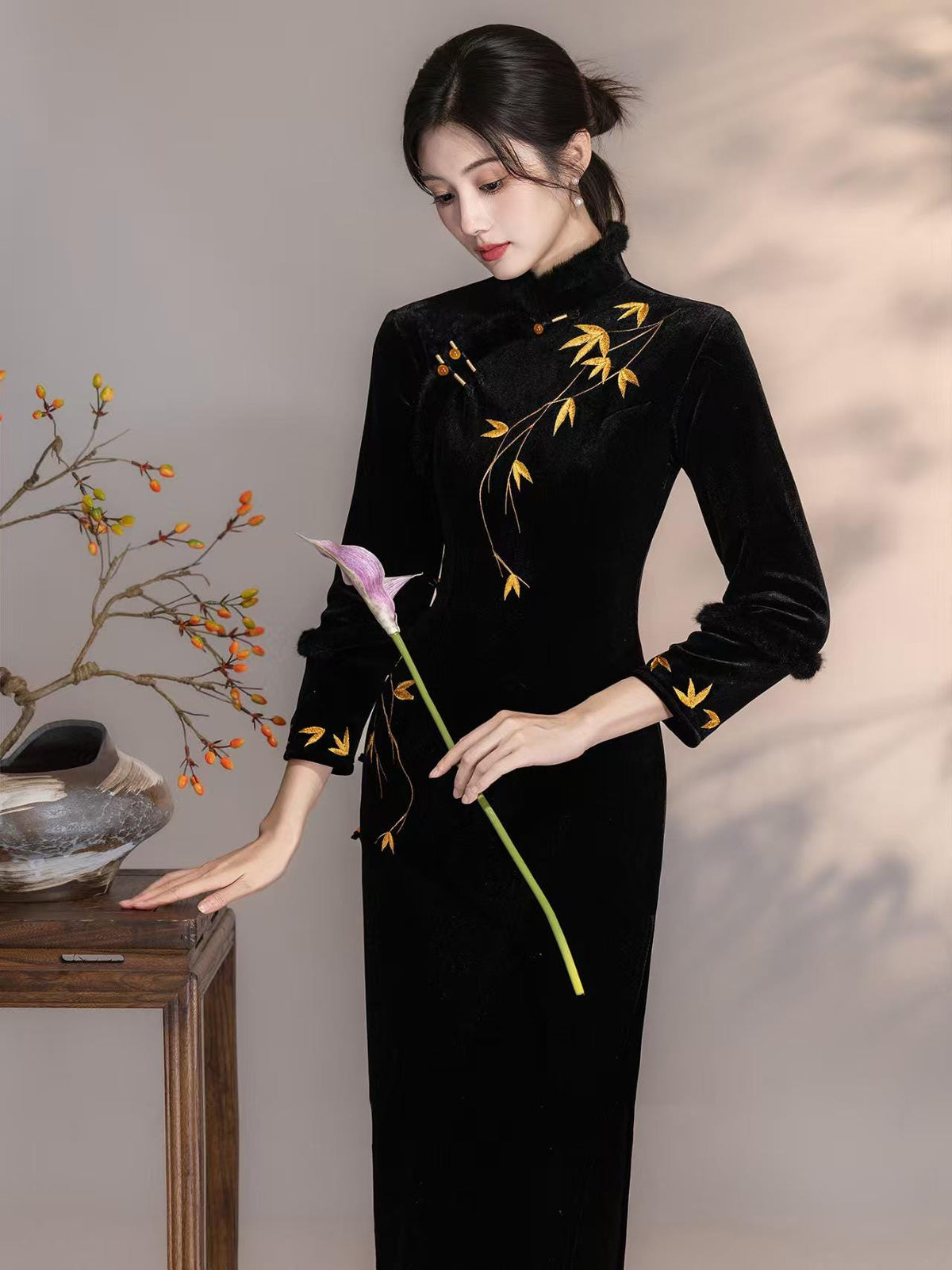 Women's Vintage Qipao Cheongsam Dress – Velvet Embroidered – additional product view