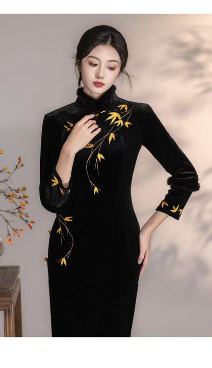 Women's Vintage Qipao Cheongsam Dress – Velvet Embroidered – additional product view